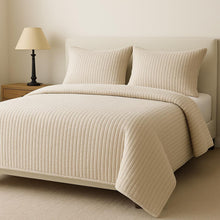 قم بتحميل الصورة إلى المعرض، 🛏️ غطاء سرير فاخر ببطانة قطنية